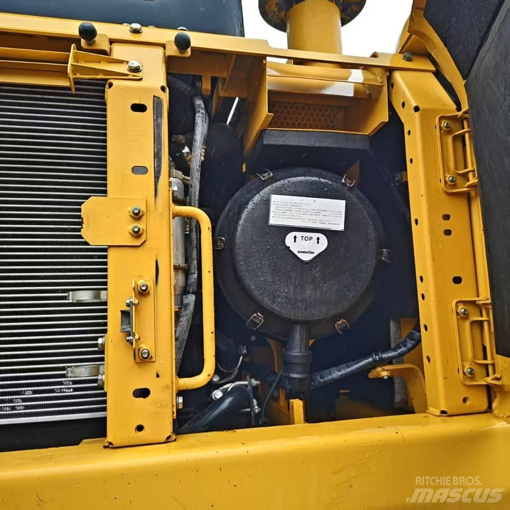 Komatsu PC400-8 Гусеничные экскаваторы
