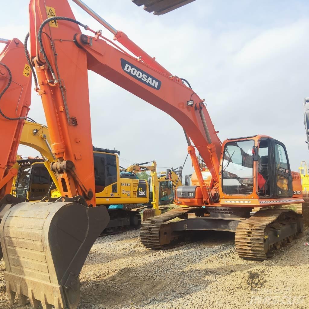 Doosan DX260LC Гусеничные экскаваторы