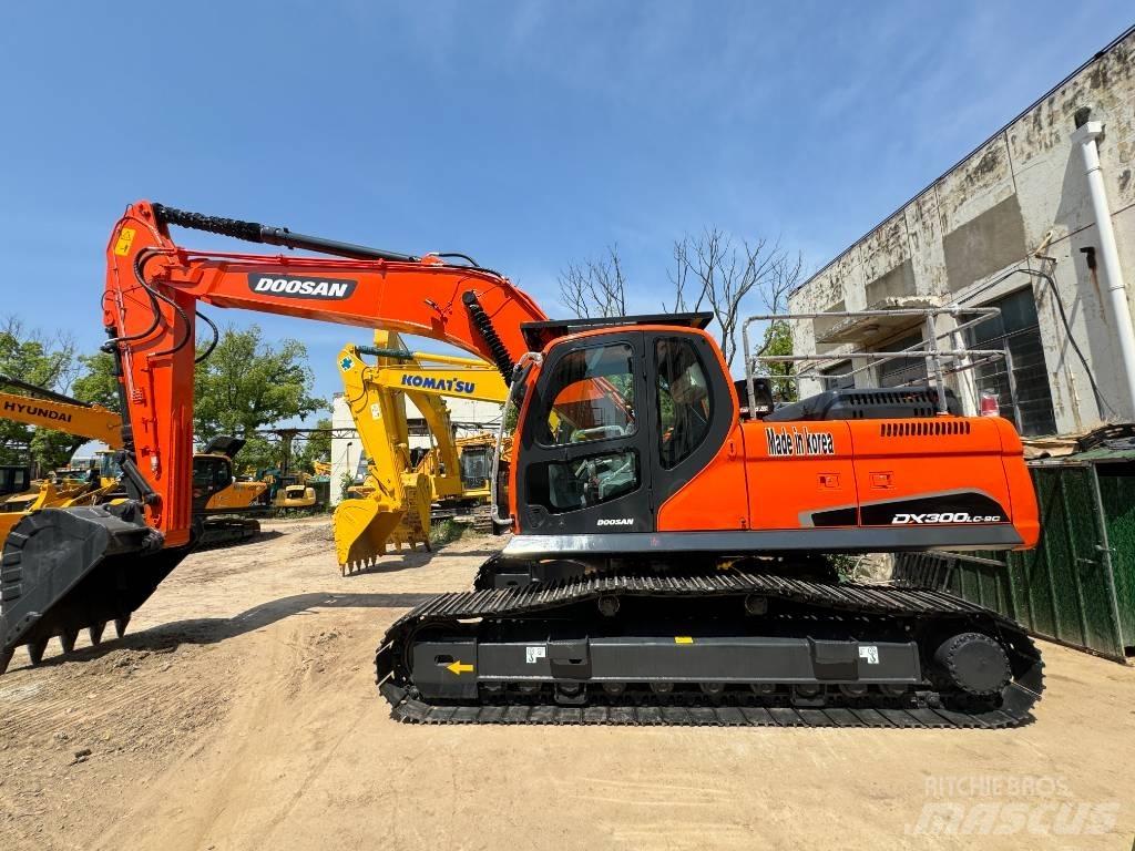 Doosan DX 300 LC Гусеничные экскаваторы