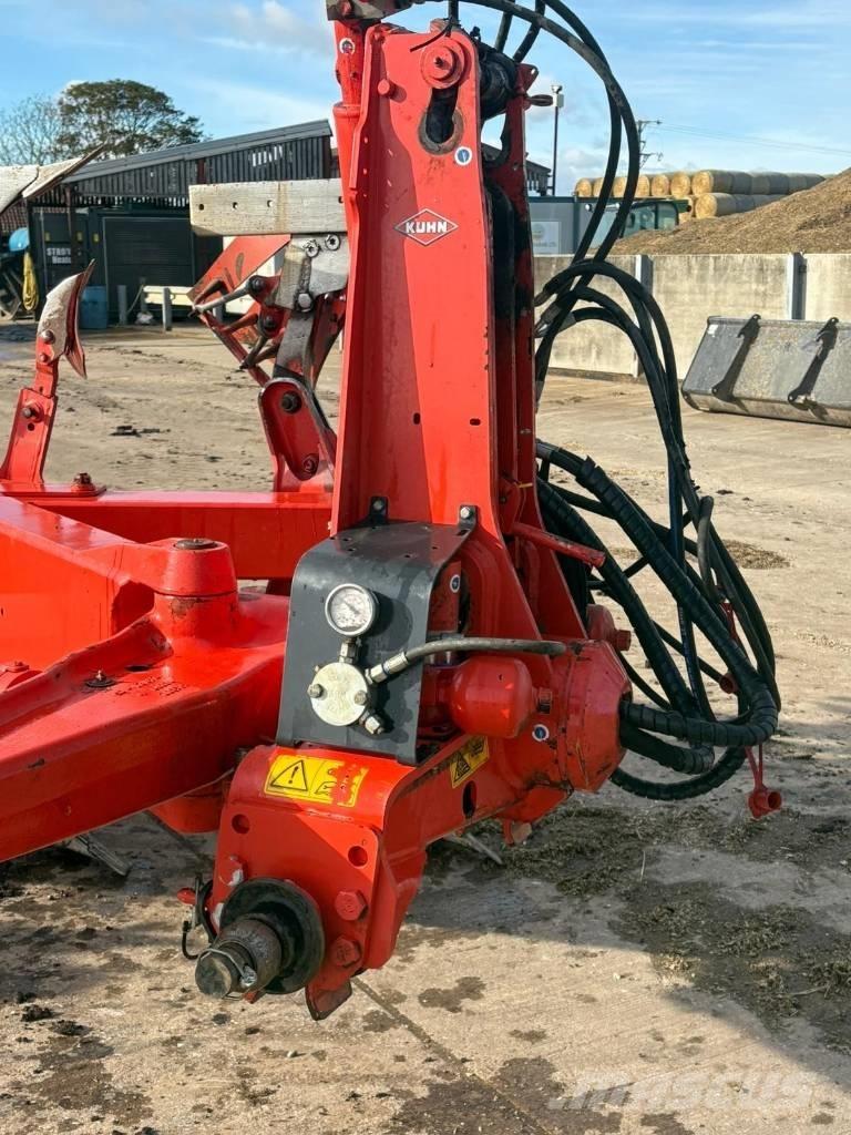 Kuhn MULTIMASTER 183 Оборотные плуги