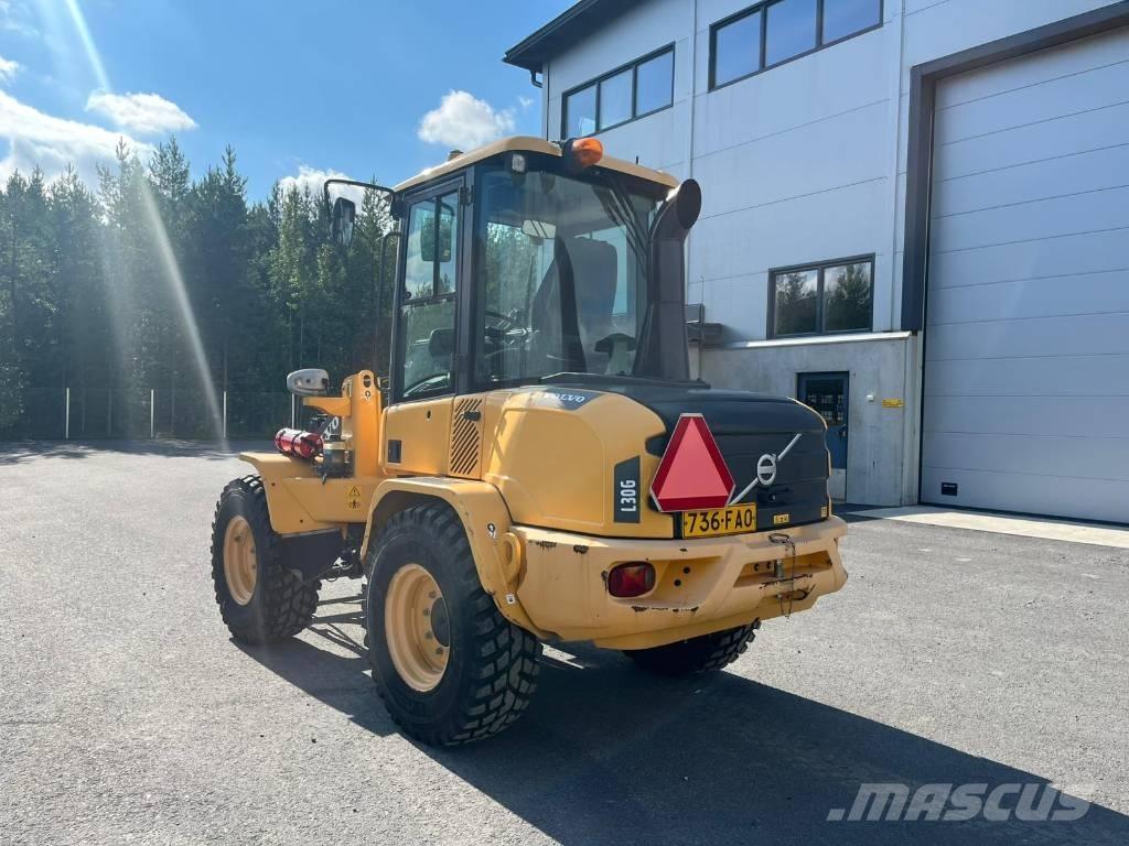 Volvo L 30 G Фронтальные погрузчики