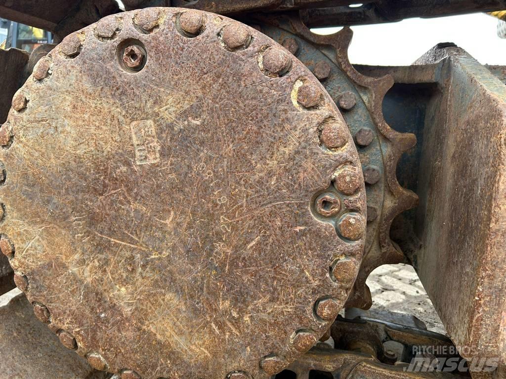Komatsu PC 450 LC-6 Гусеничные экскаваторы