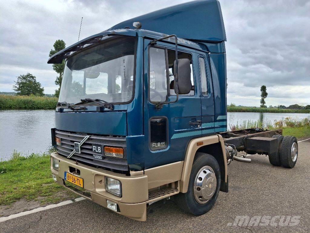 Volvo FL611 Шасси с кабиной