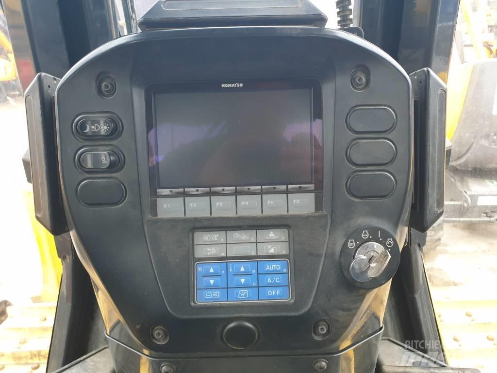 Komatsu D 65 WX-17 Гусеничные бульдозеры