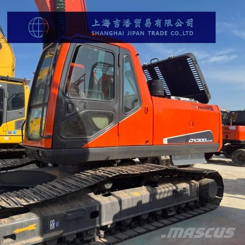 Doosan DX 300 Гусеничные экскаваторы