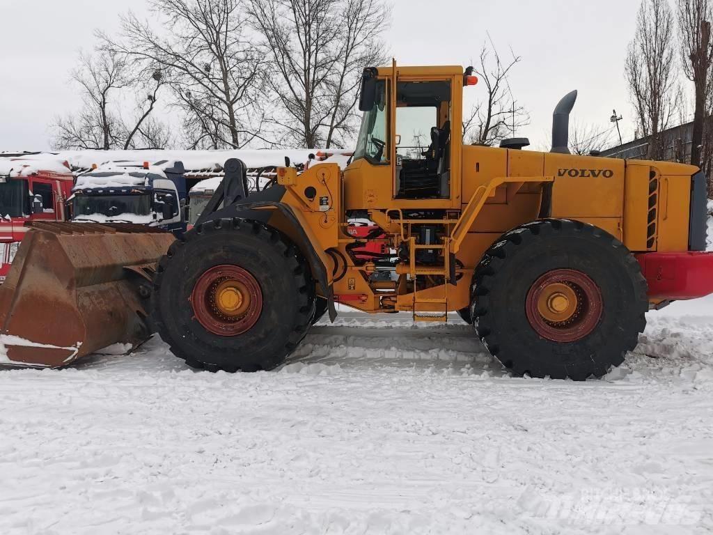 Volvo L 220 E Фронтальные погрузчики