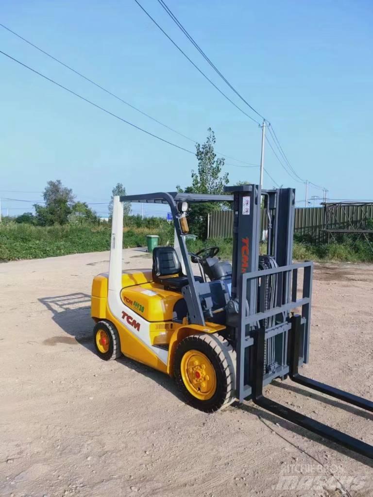 TCM FD30 Дизельные погрузчики
