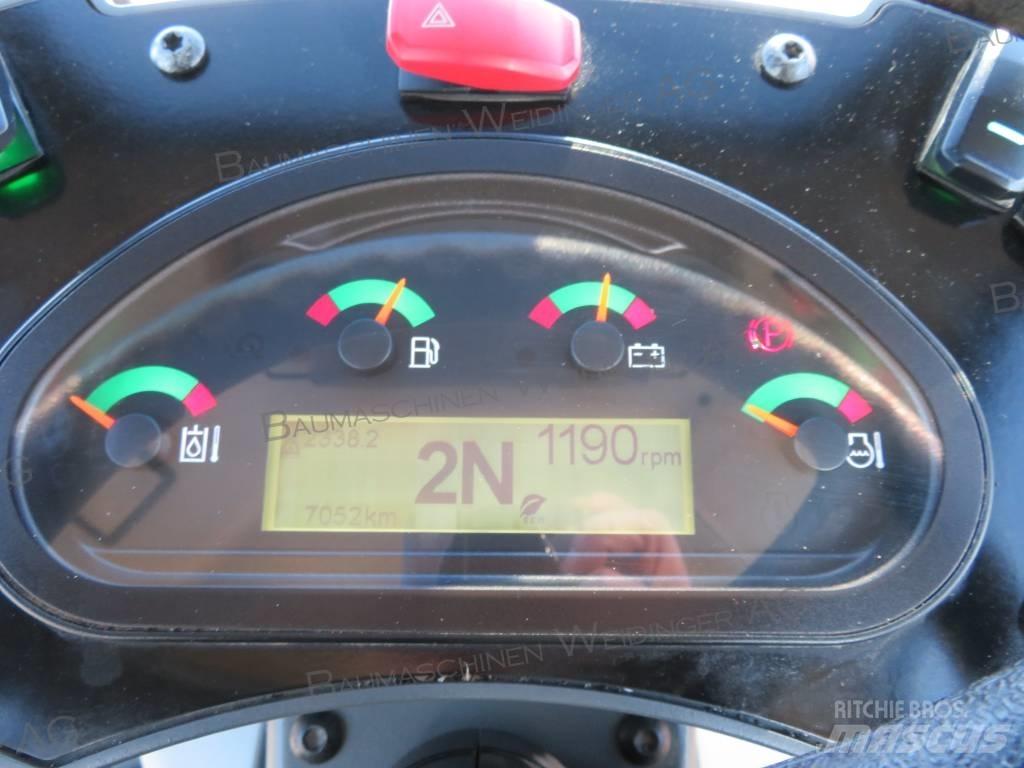 CAT 906M Фронтальные погрузчики
