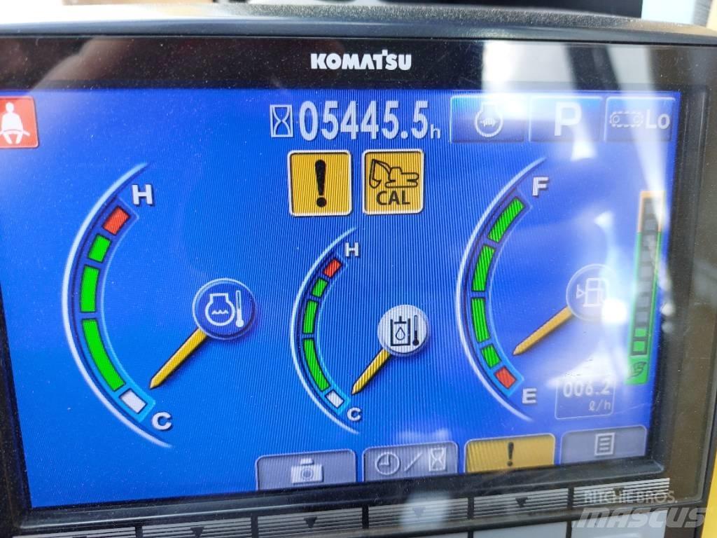Komatsu PC210LCI-10 Гусеничные экскаваторы