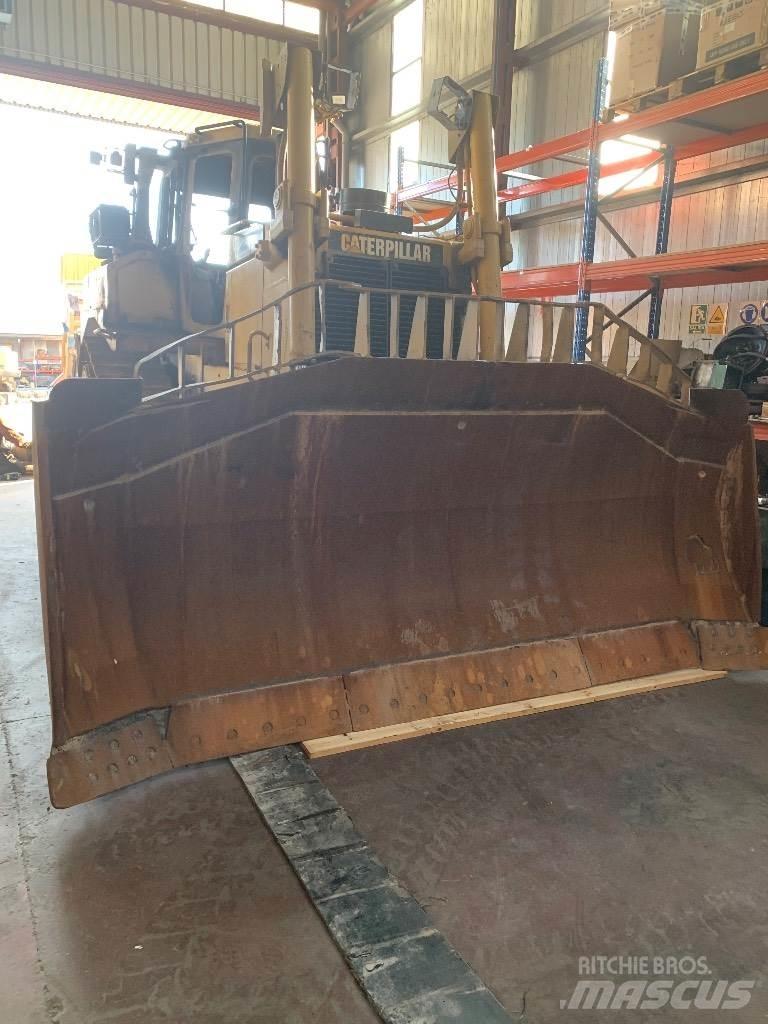 CAT D 8 R II Гусеничные бульдозеры