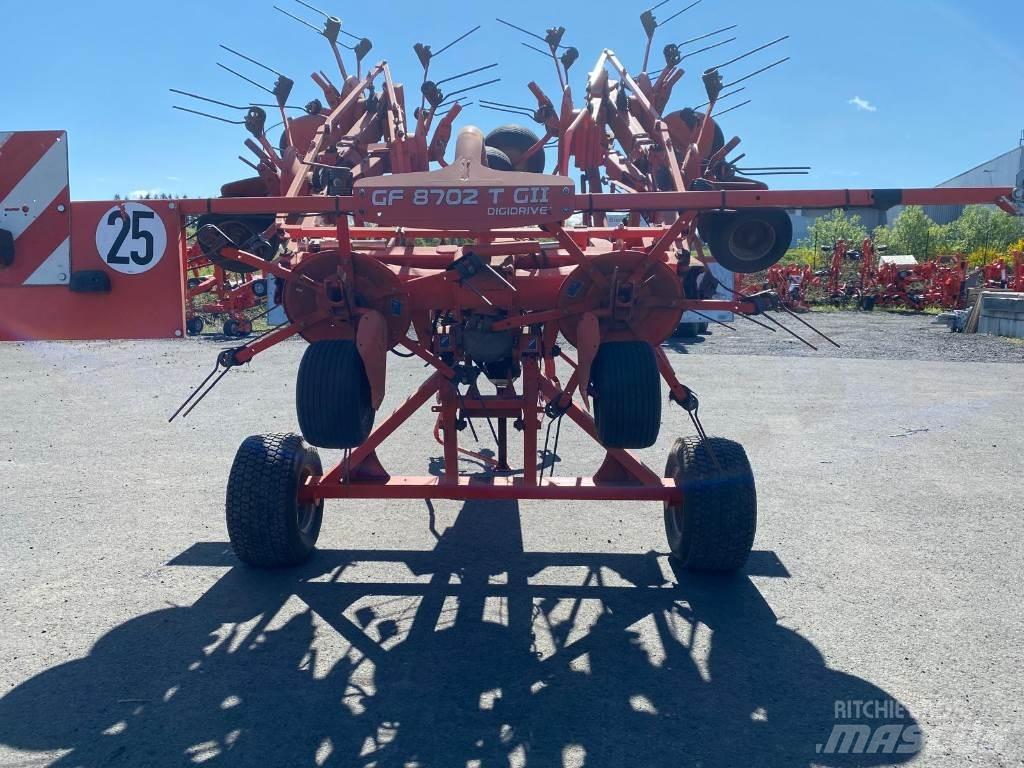 Kuhn GF8702T Грабли-ворошилки