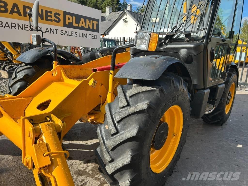 JCB 532-120 Телескопические погрузчики