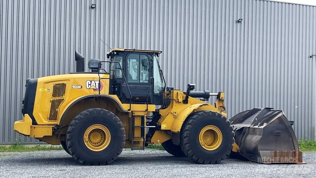 CAT 966 M Фронтальные погрузчики