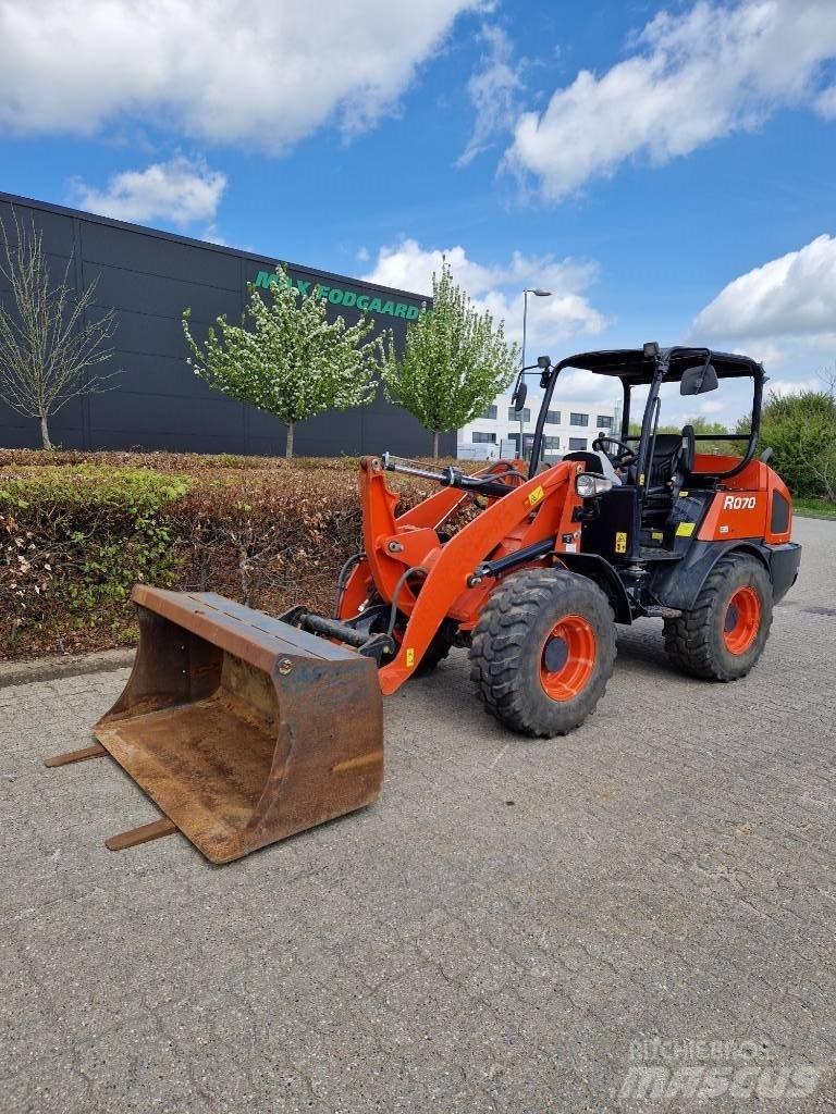 Kubota R 070 Фронтальные погрузчики