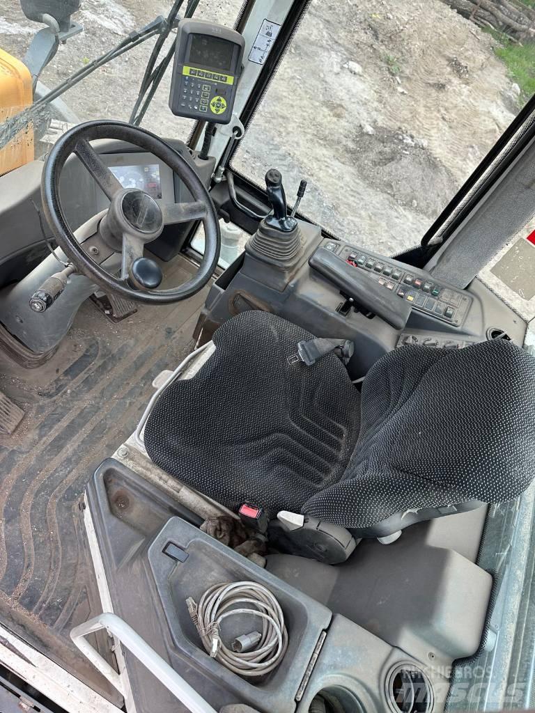 Liebherr L 514 Фронтальные погрузчики