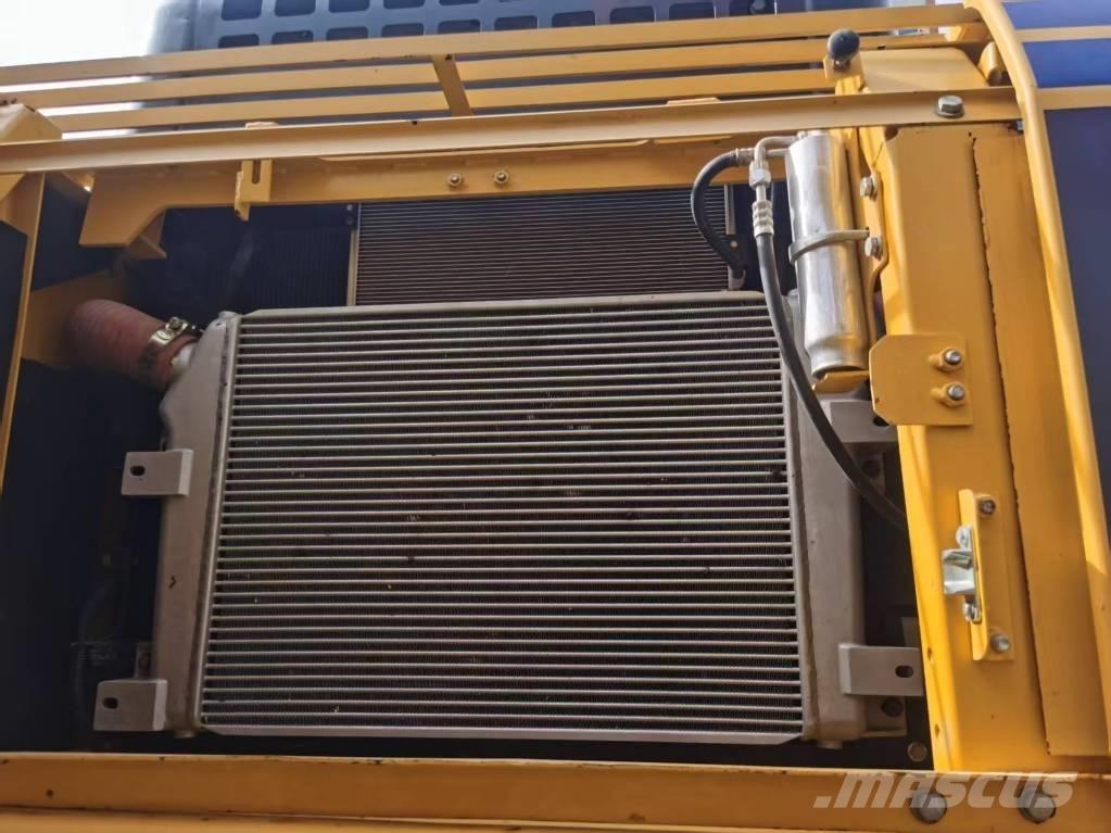Komatsu PC 350-8 Гусеничные экскаваторы