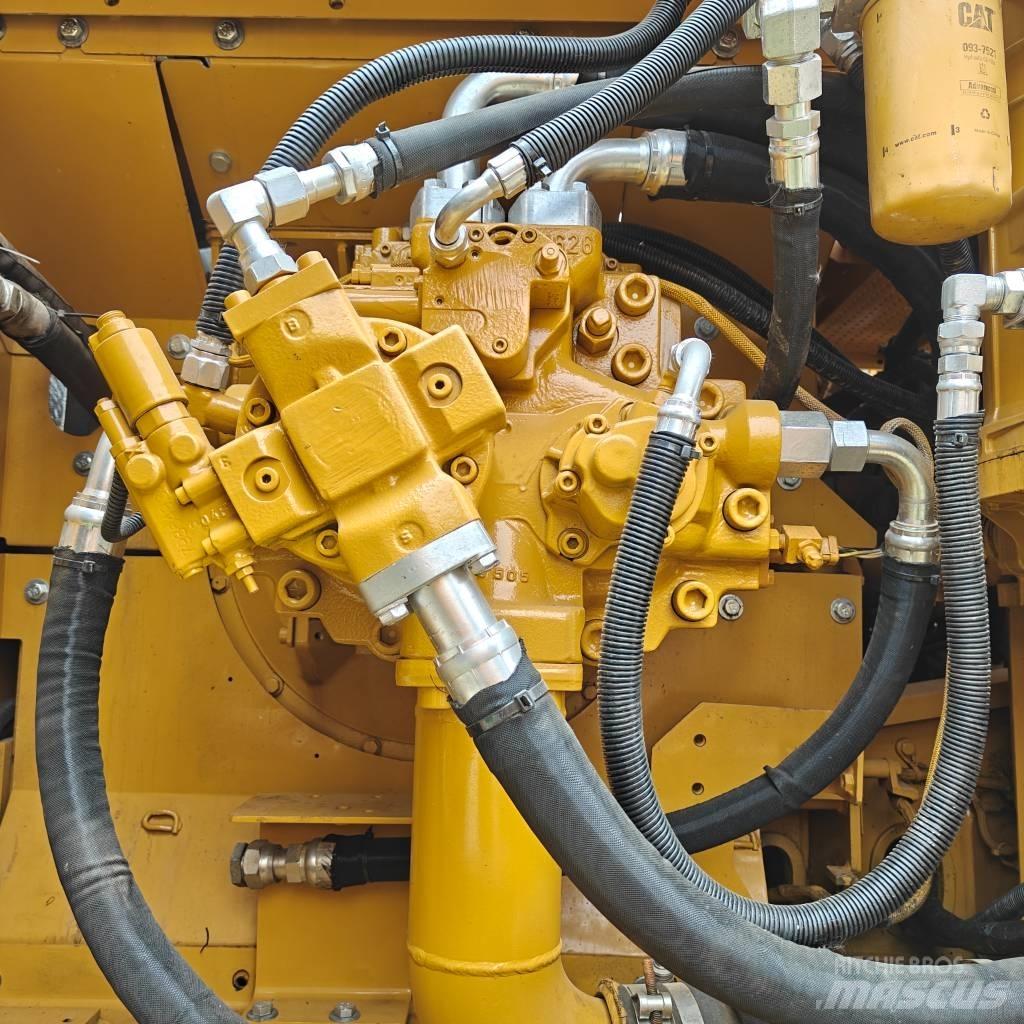 CAT 336D2 Гусеничные экскаваторы