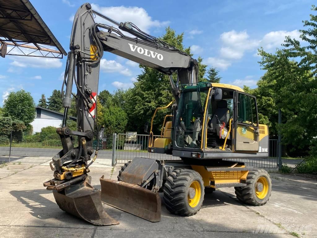 Komatsu EW 140 C Колёсные экскаваторы