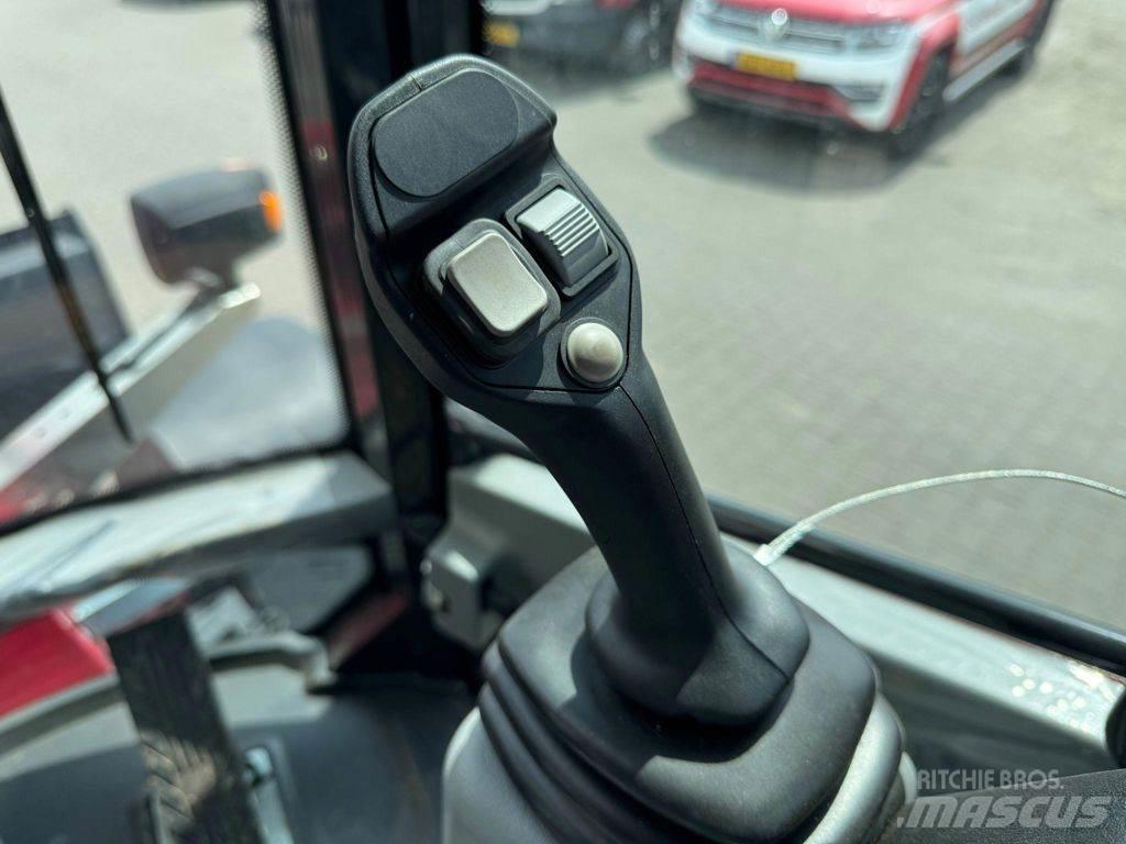Yanmar V120 Фронтальные погрузчики