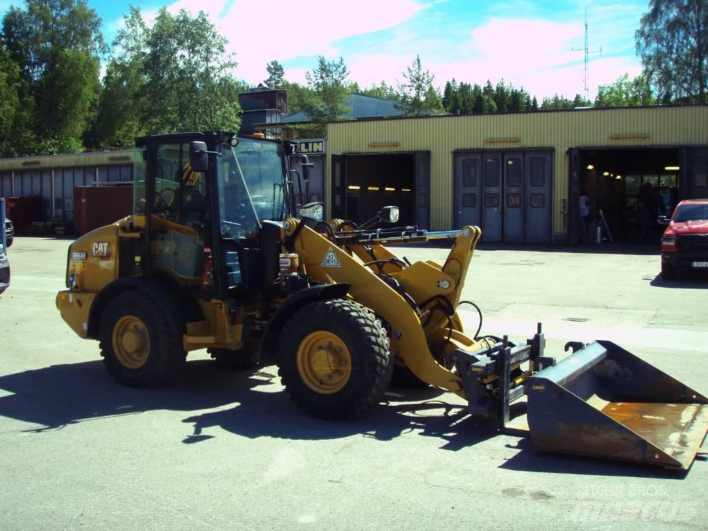 CAT 906 M Фронтальные погрузчики