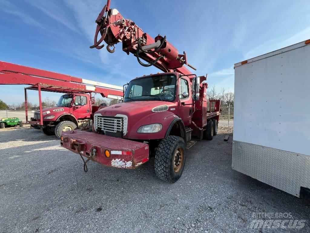 Freightliner M2-106 Специальные грузовики