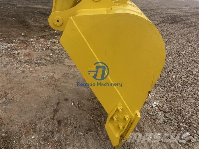 Komatsu PC 130 Гусеничные экскаваторы