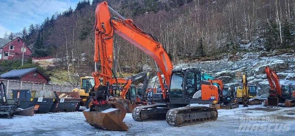 Hitachi ZX 210 LC-6 Гусеничные экскаваторы