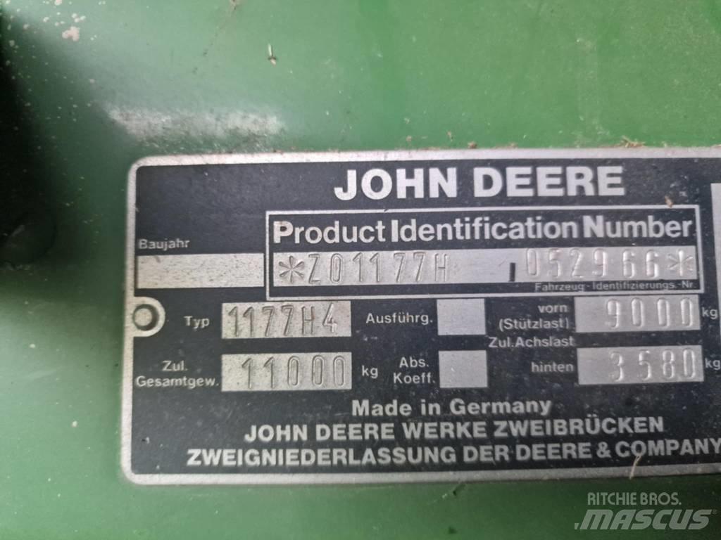John Deere 1177 Зерноуборочные комбайны