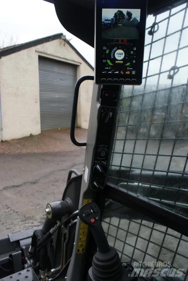 New Holland L 318 Малые погрузчики