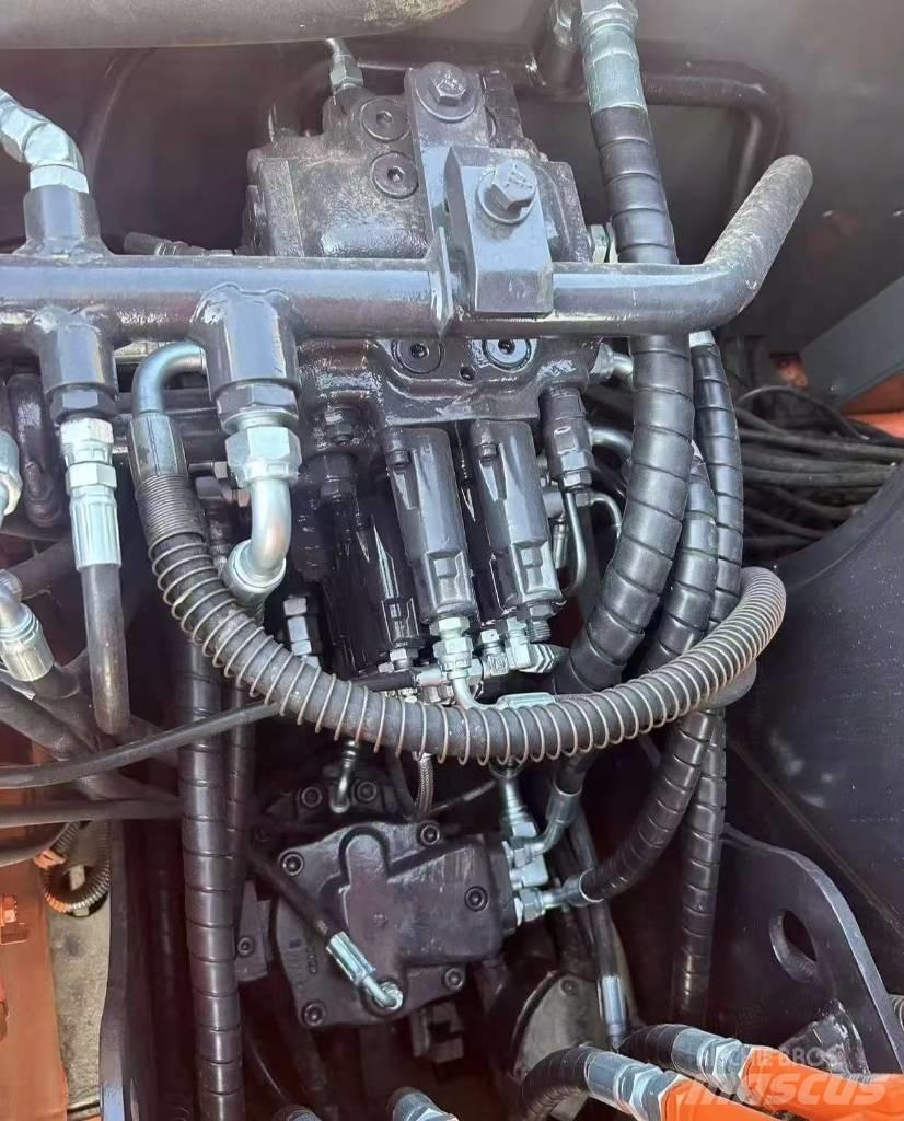 Hitachi 70 Гусеничные экскаваторы