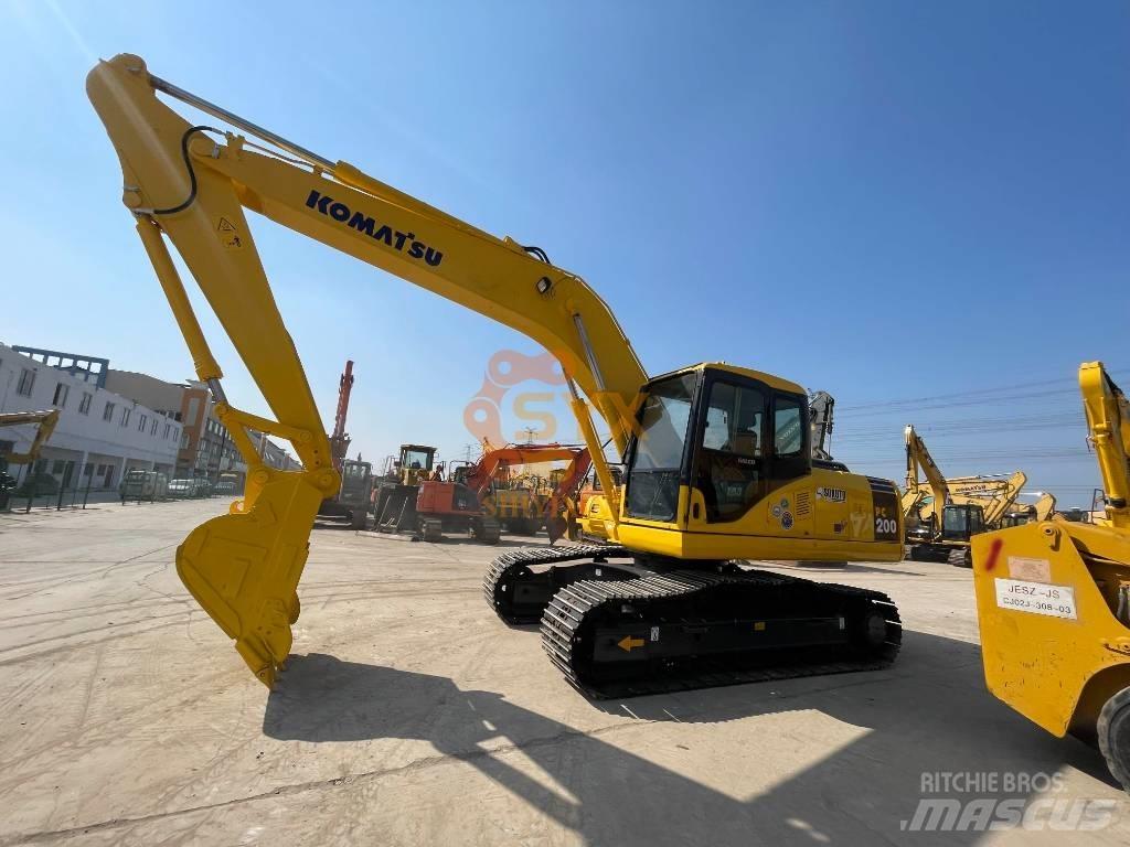 Komatsu PC 200 Гусеничные экскаваторы