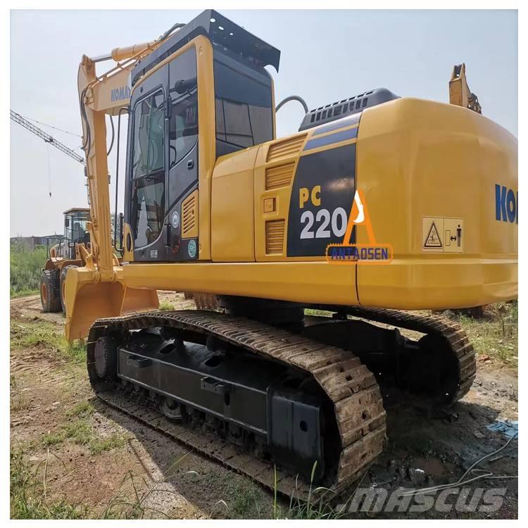 Komatsu PC 220-8 Гусеничные экскаваторы