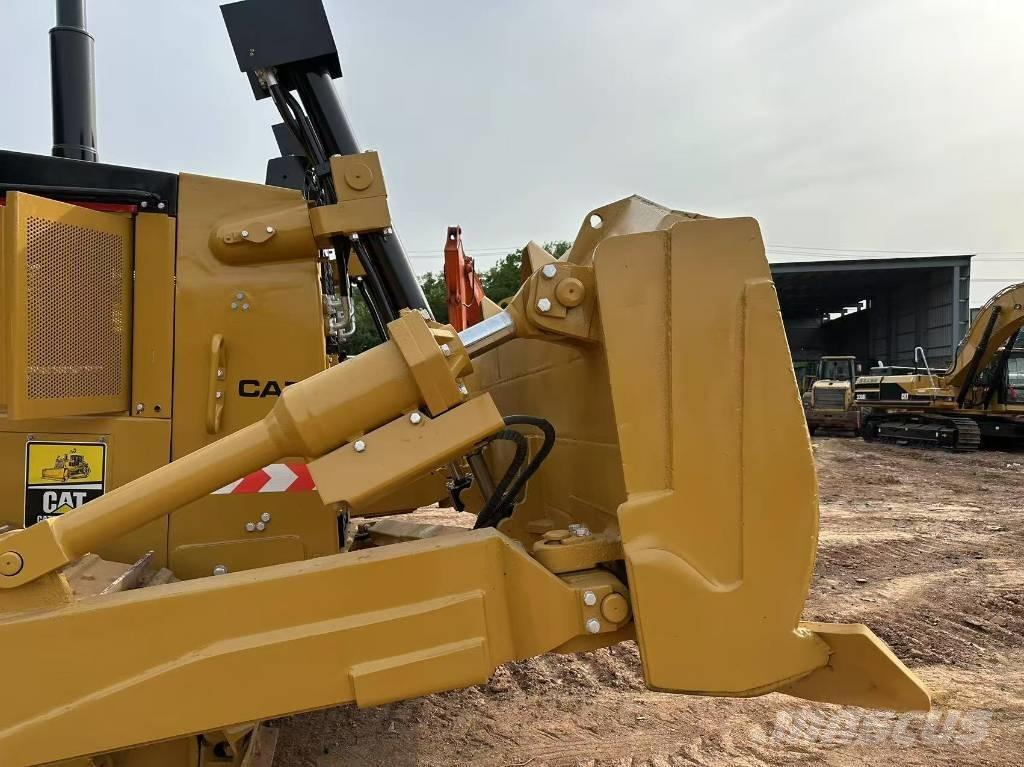 CAT D8R Гусеничные бульдозеры