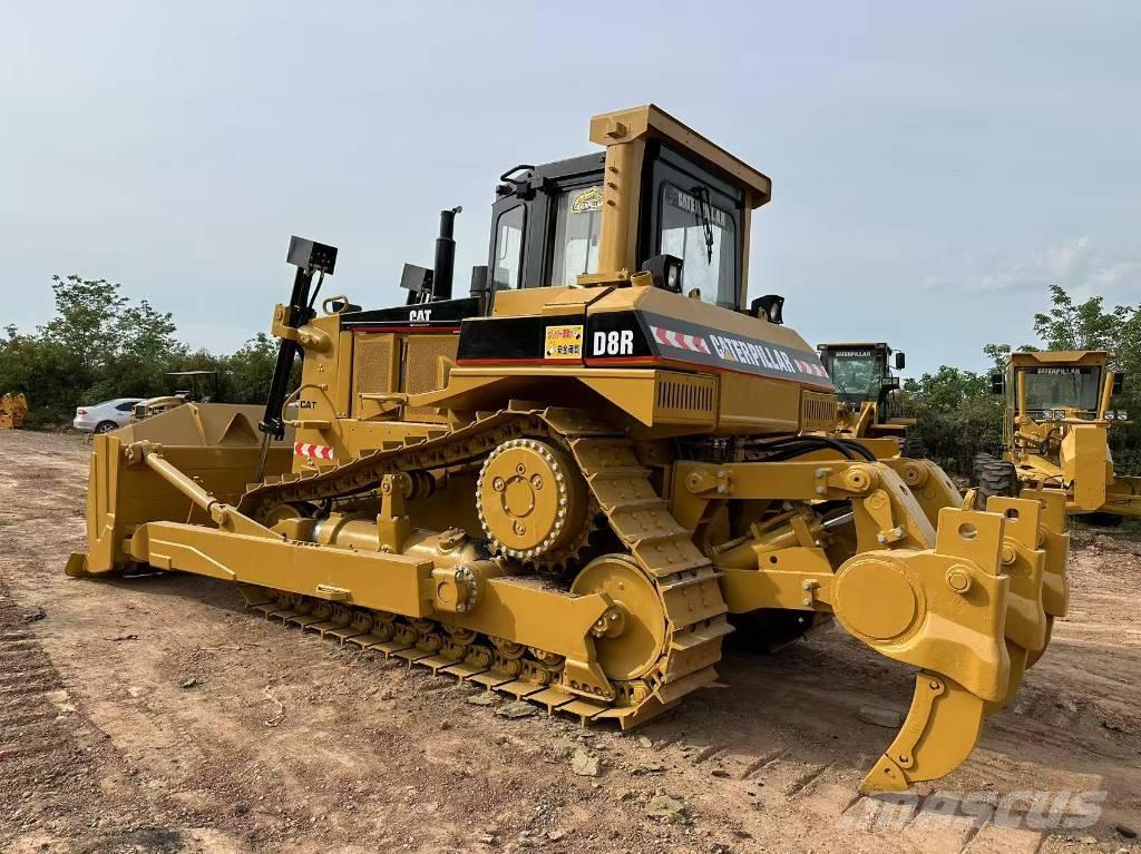 CAT D8R Гусеничные бульдозеры