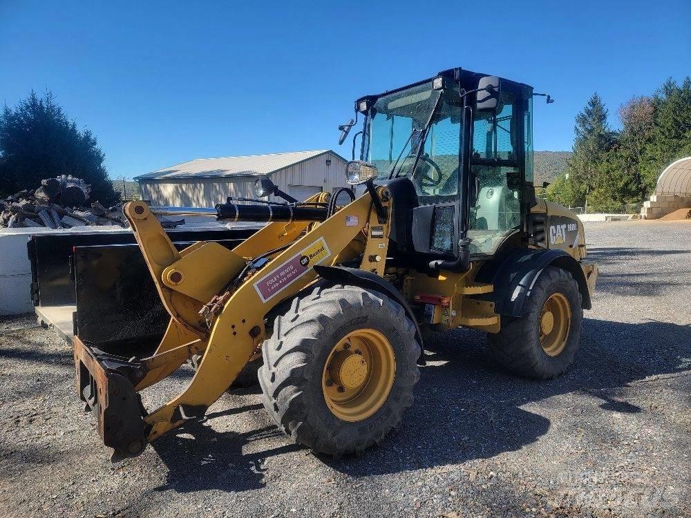 CAT 908 H 2 Фронтальные погрузчики