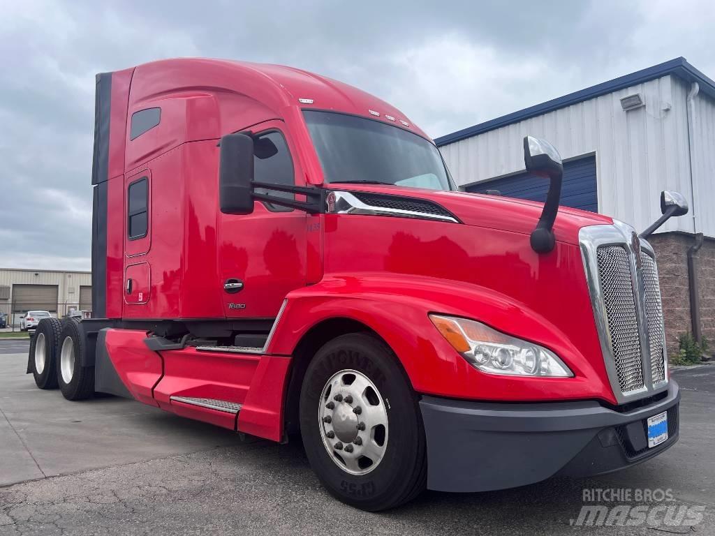 Kenworth T 680 Седельные тягачи