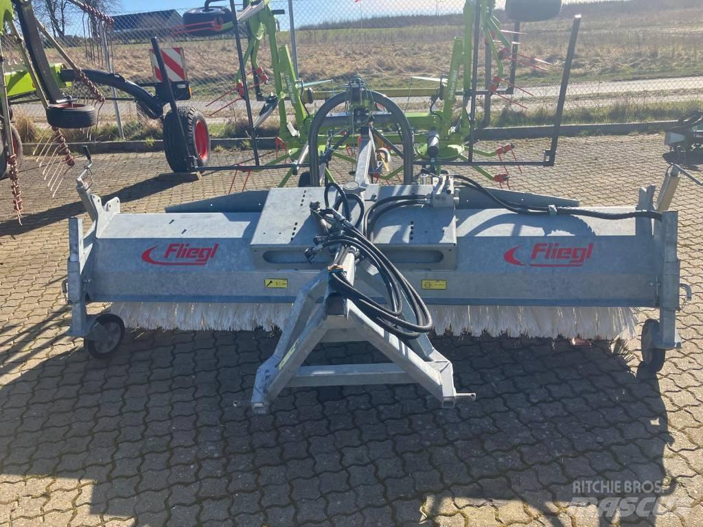 Fliegl Kost 2,8 m. Навесное оборудование и запчасти