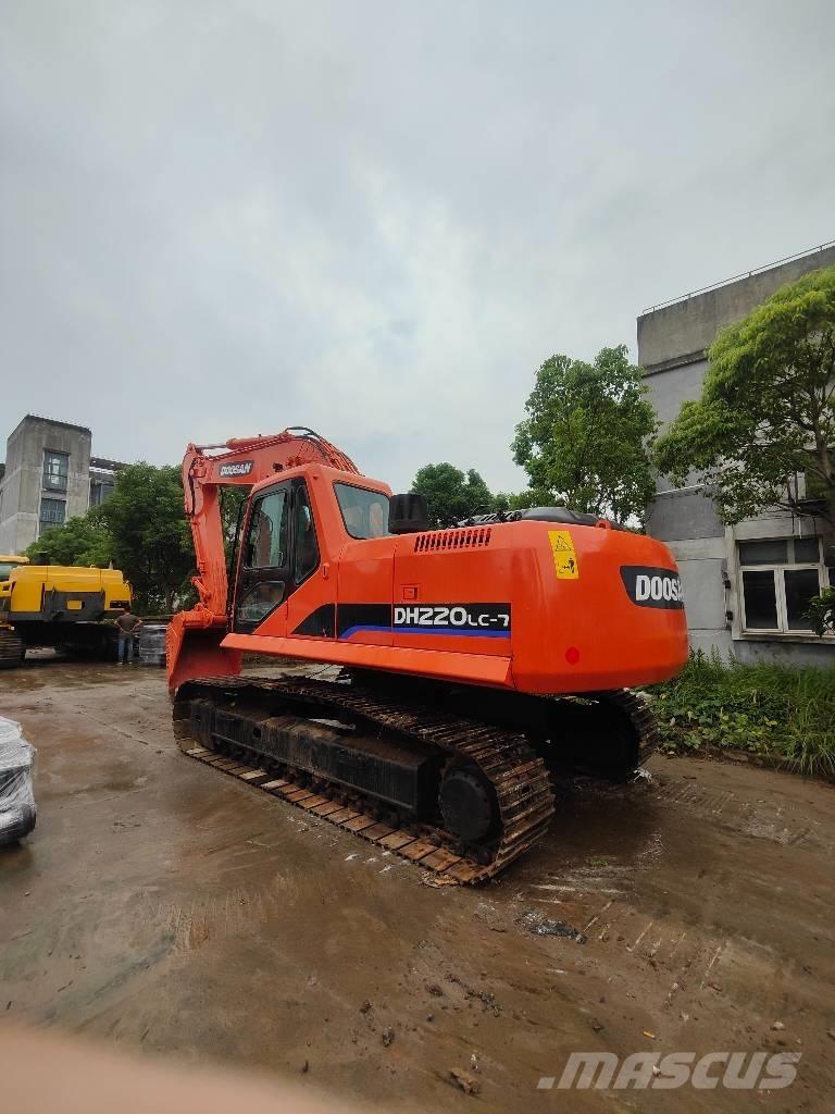 Doosan 220 LC-7 Гусеничные экскаваторы