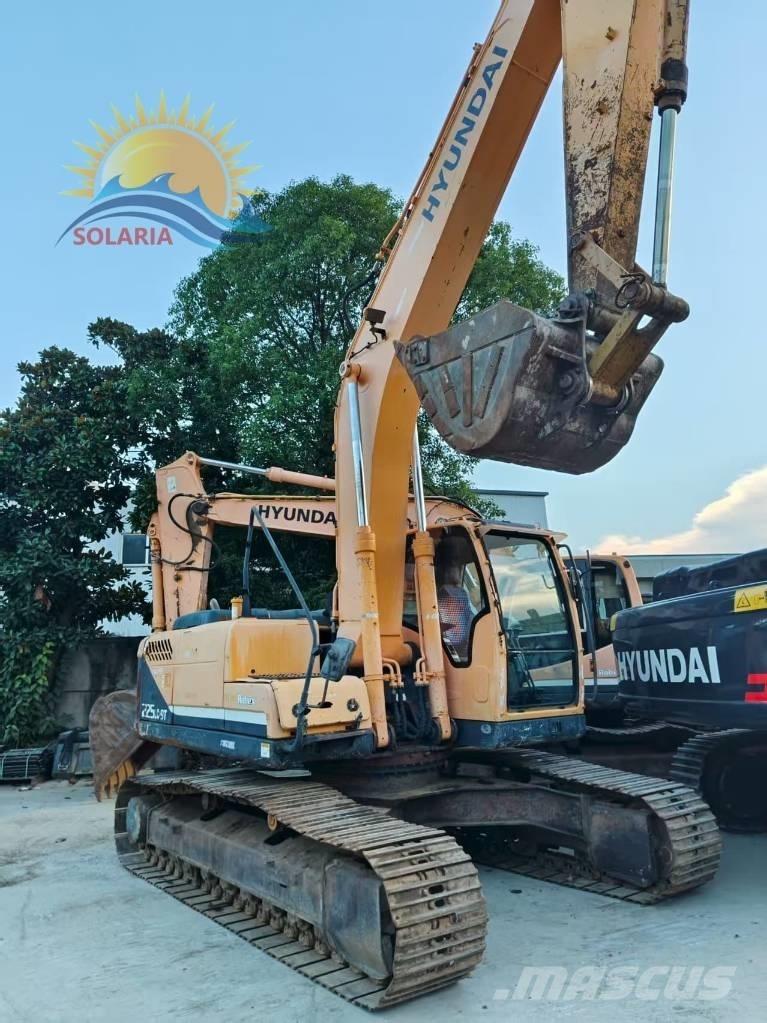 Hyundai R225LC-9 Гусеничные экскаваторы