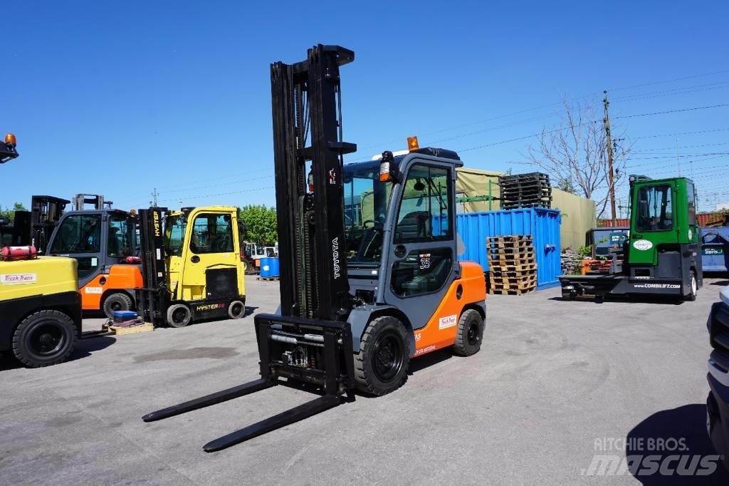 Toyota 52-8FDJF35 Дизельные погрузчики