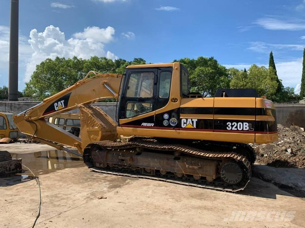 CAT 320BL Гусеничные экскаваторы