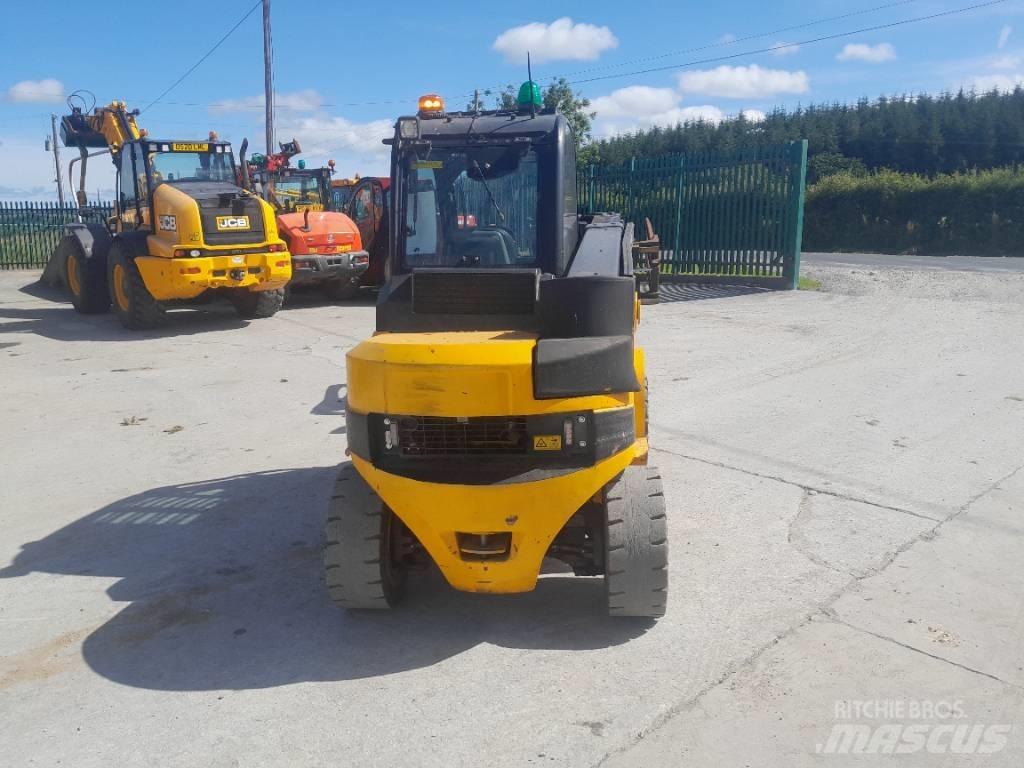 JCB TLT 35 D Дизельные погрузчики