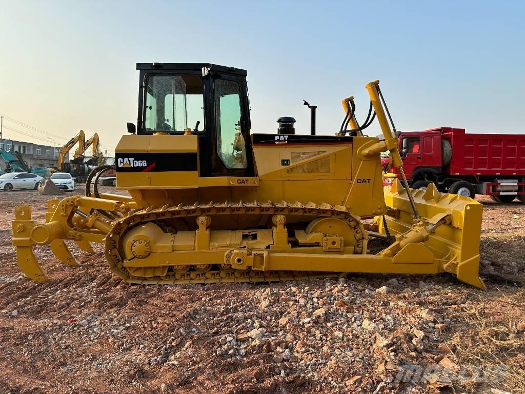 CAT D6G Гусеничные бульдозеры