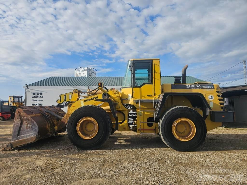 Komatsu WA 380-3H Фронтальные погрузчики
