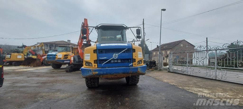 Volvo A 25 F Шарнирно-сочленённые самосвалы