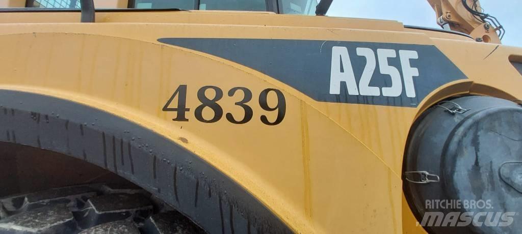 Volvo A 25 F Шарнирно-сочленённые самосвалы