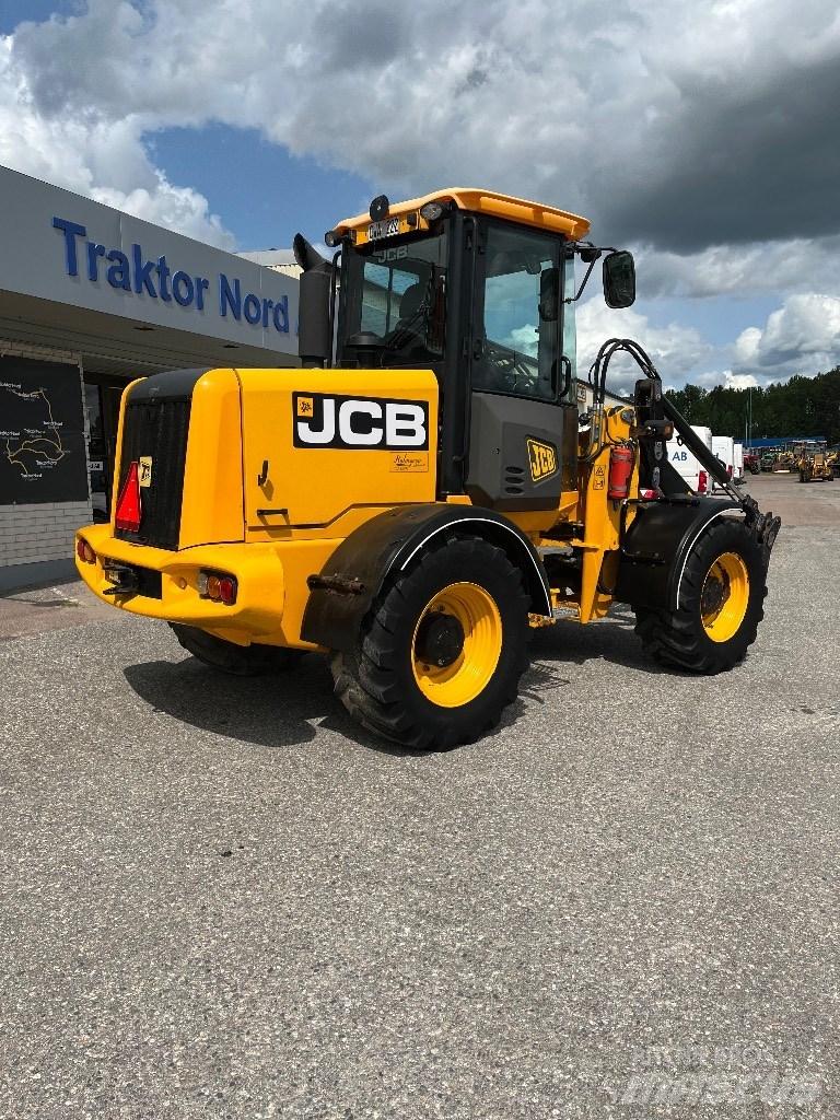 JCB 411 HT 6400 Tim Фронтальные погрузчики