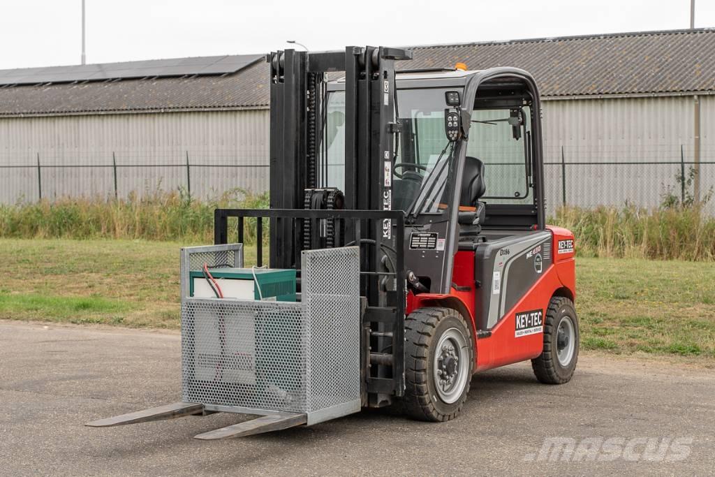 Manitou ME 450 Электропогрузчики
