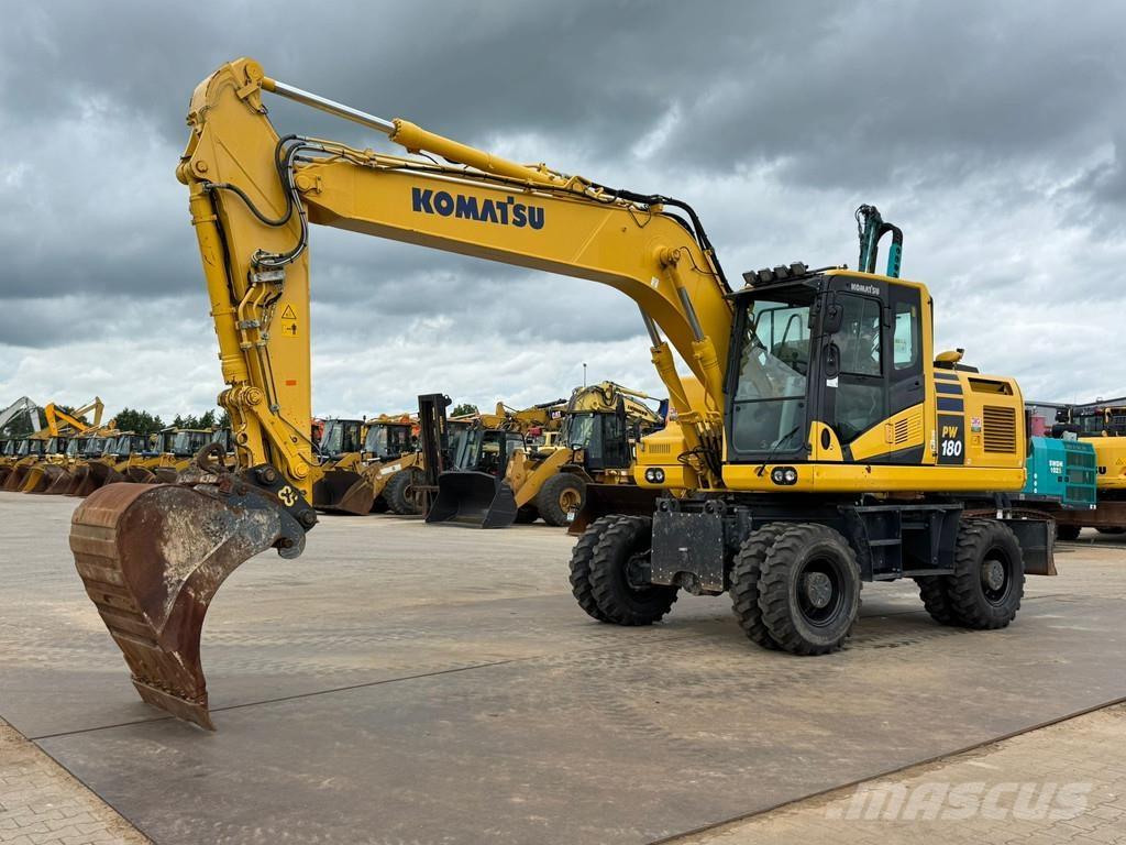 Komatsu PW180-11 Колёсные экскаваторы