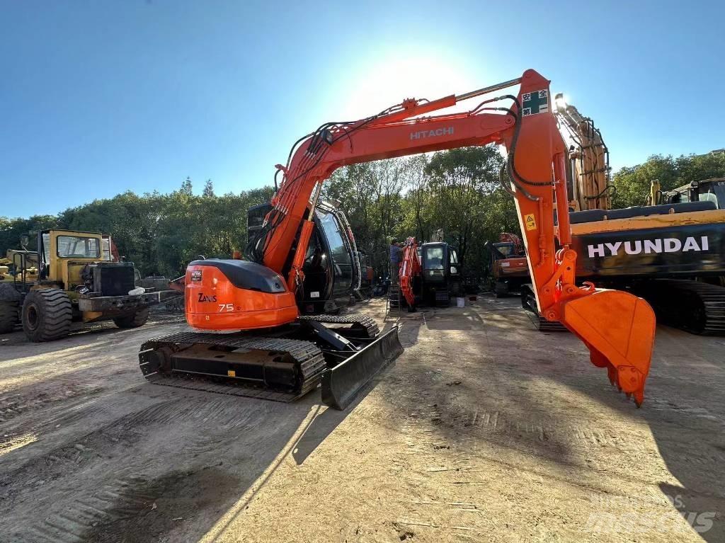 Hitachi ZX 75 Гусеничные экскаваторы
